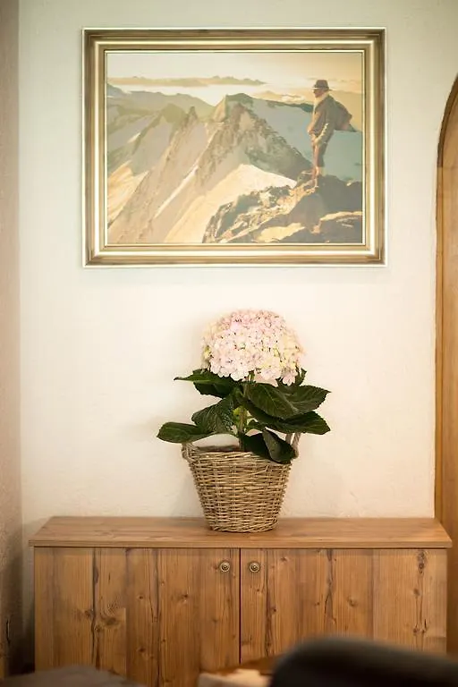 Hotel Garni Roemerhof Innsbruck 4*,  Austria